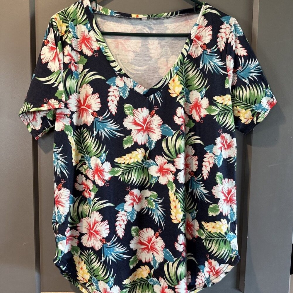 SAMPEEL Womens Floral Hibiscus Tropical Short Sleeve Tunic V-Neck T-Shirt L